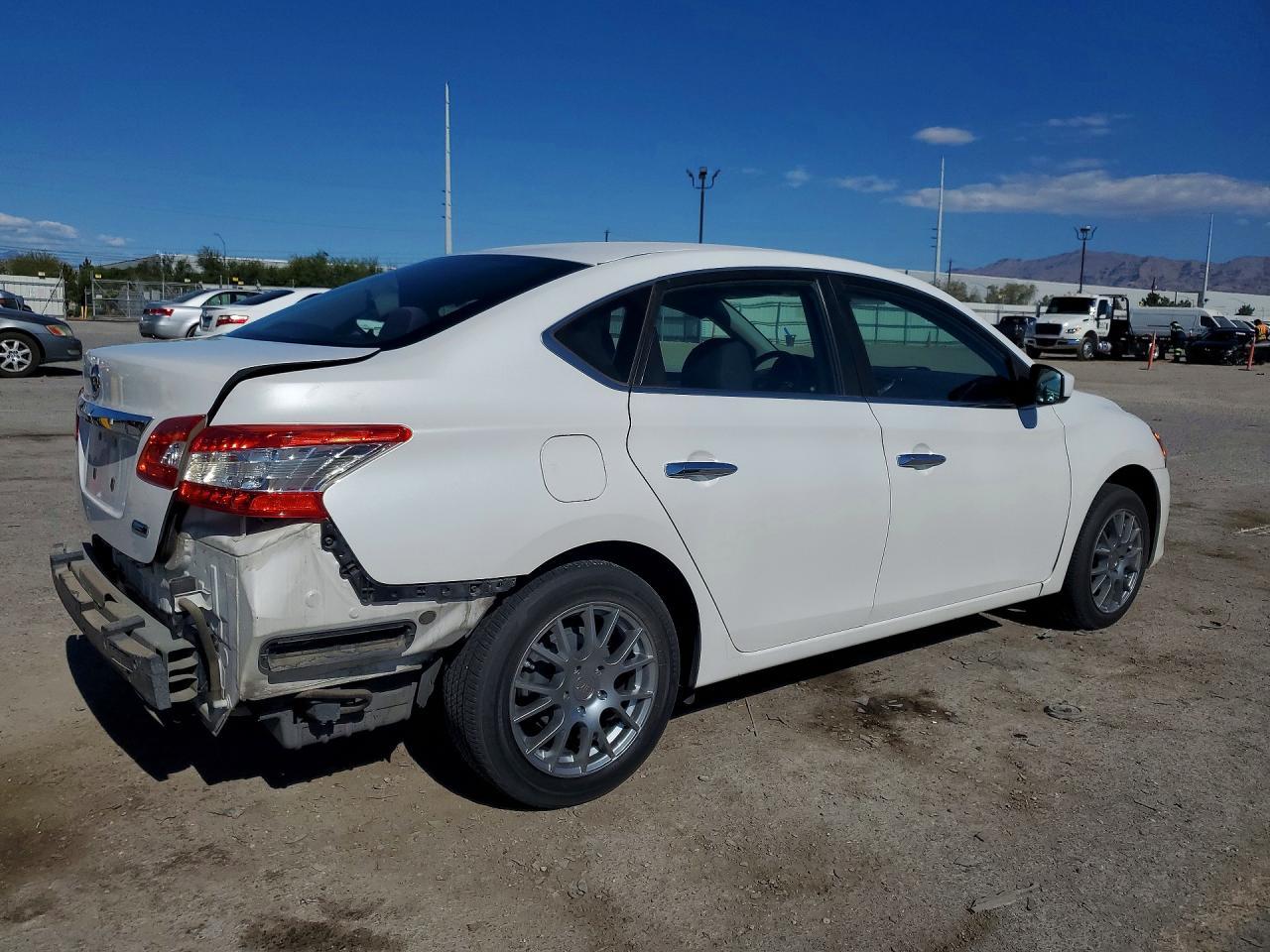 2013 Nissan Sentra S - zdjęcie 3