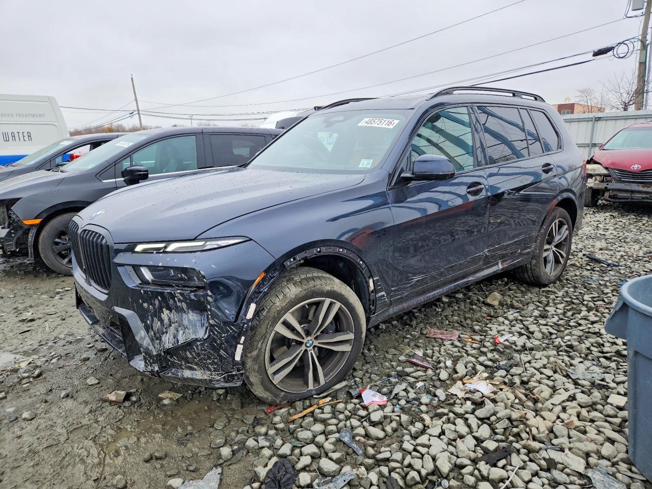 2026 BMW X7 xDrive40I - zdjęcie główne