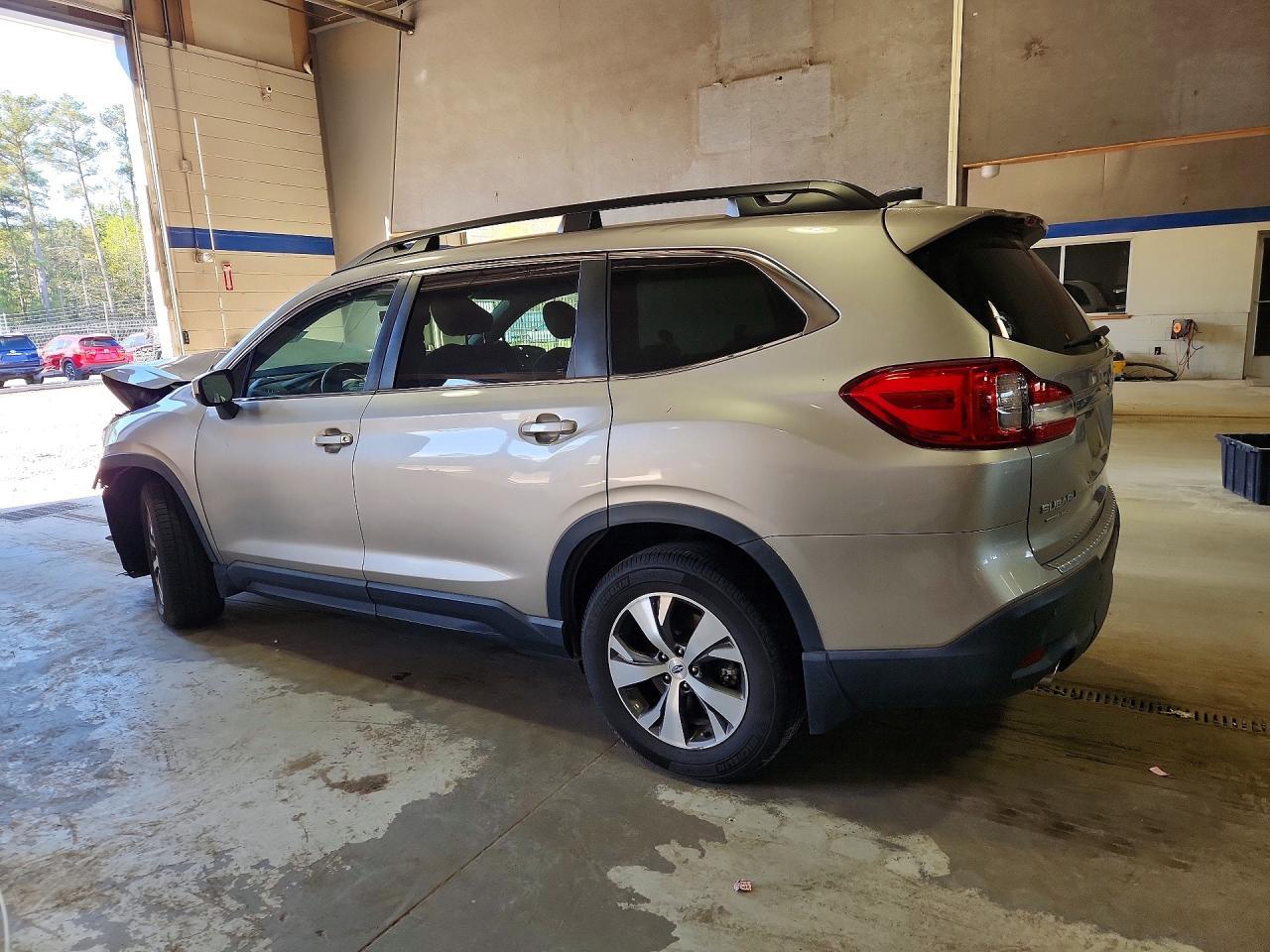 2020 Subaru Ascent Premium - zdjęcie 2