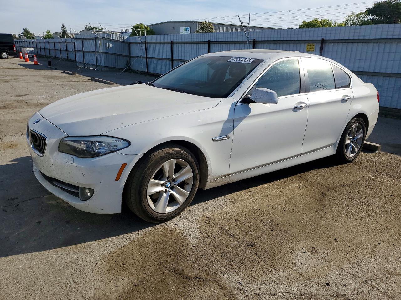 2013 BMW 528 I - zdjęcie główne