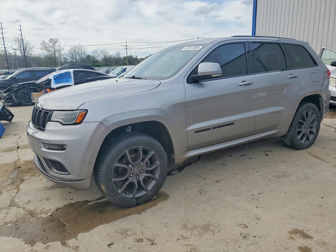 2020 Jeep Grand Cherokee Overland - zdjęcie główne