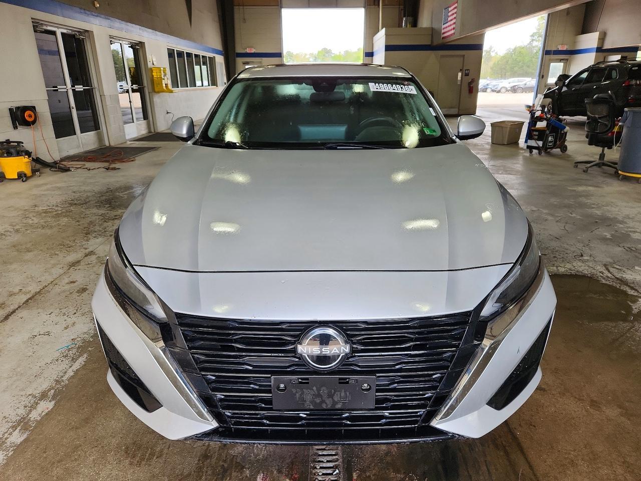 2023 Nissan Altima Sv - zdjęcie 5