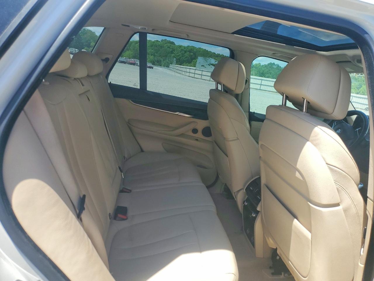 2015 BMW X5 xDrive35I - zdjęcie 11