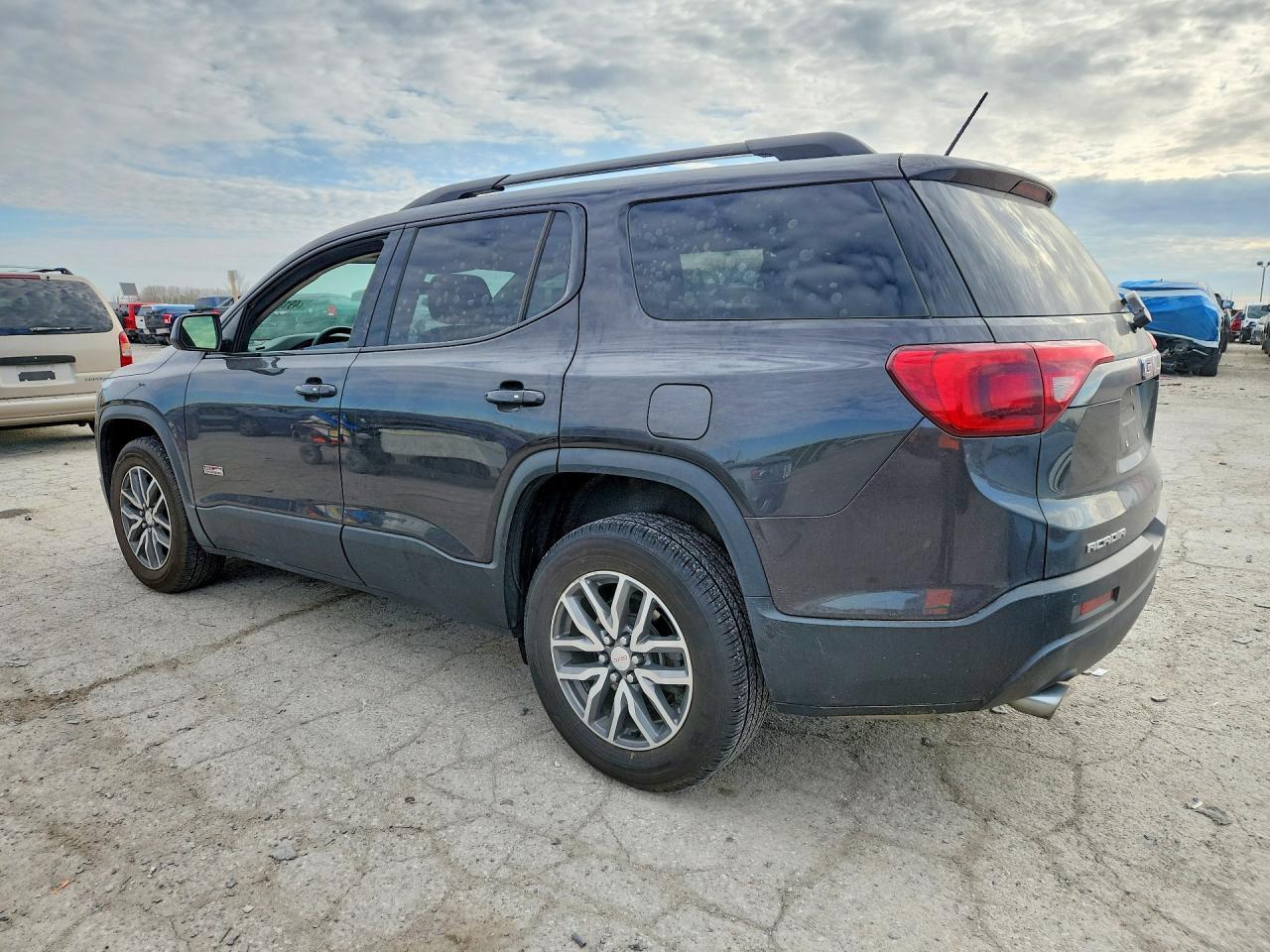 2017 GMC Acadia All Terrain - zdjęcie 2
