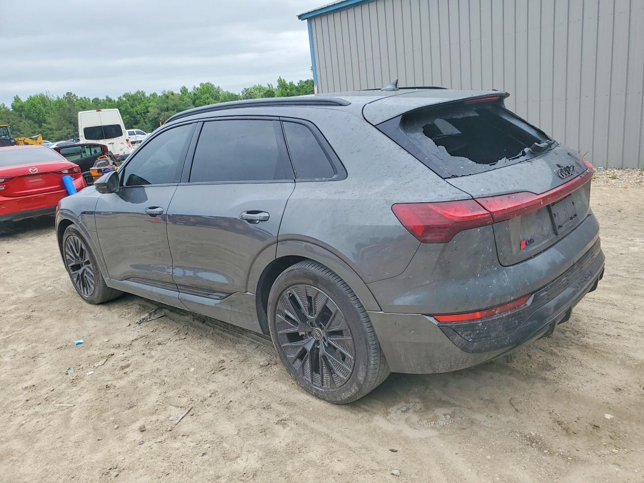 2024 Audi Q8 E-Tron Prestige - zdjęcie 2