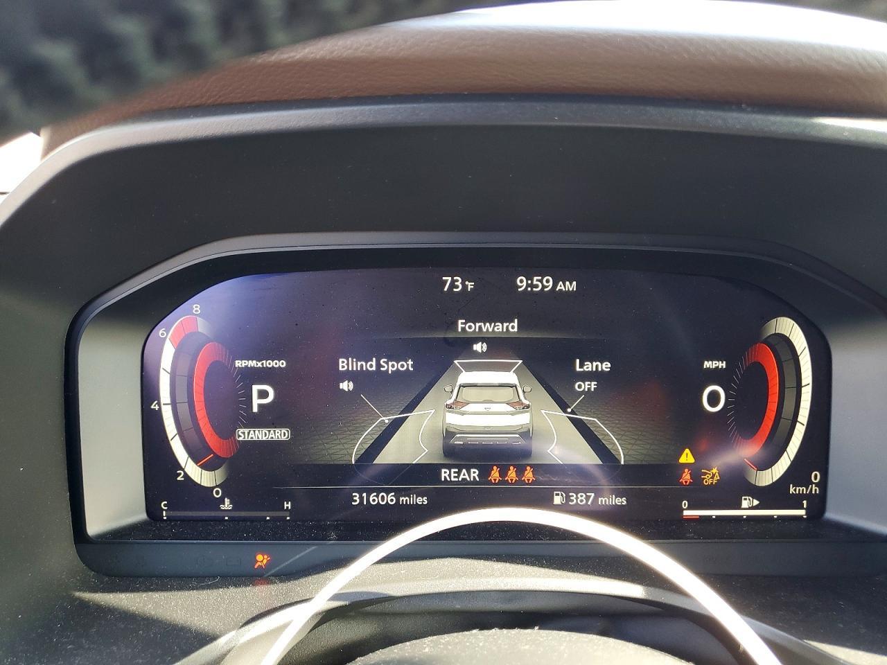 2021 Nissan Rogue Platinum - zdjęcie 9