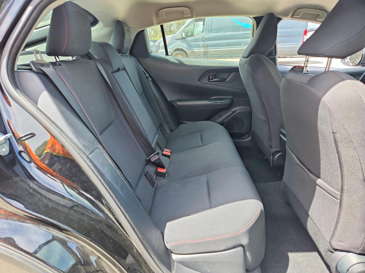 2026 Toyota Prius Plug-In Hybrid Se - zdjęcie 10