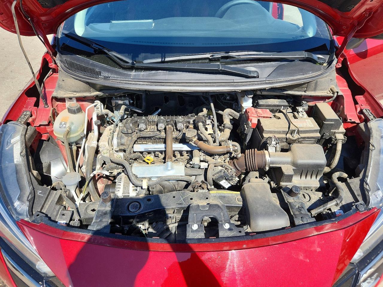 2025 Nissan Versa Sr - zdjęcie 11
