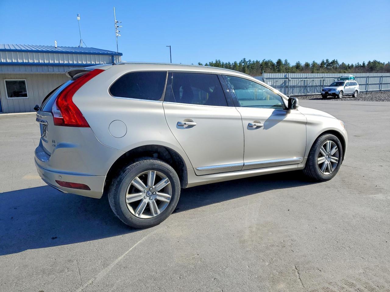 2017 Volvo Xc60 T5 Inscription - zdjęcie 3