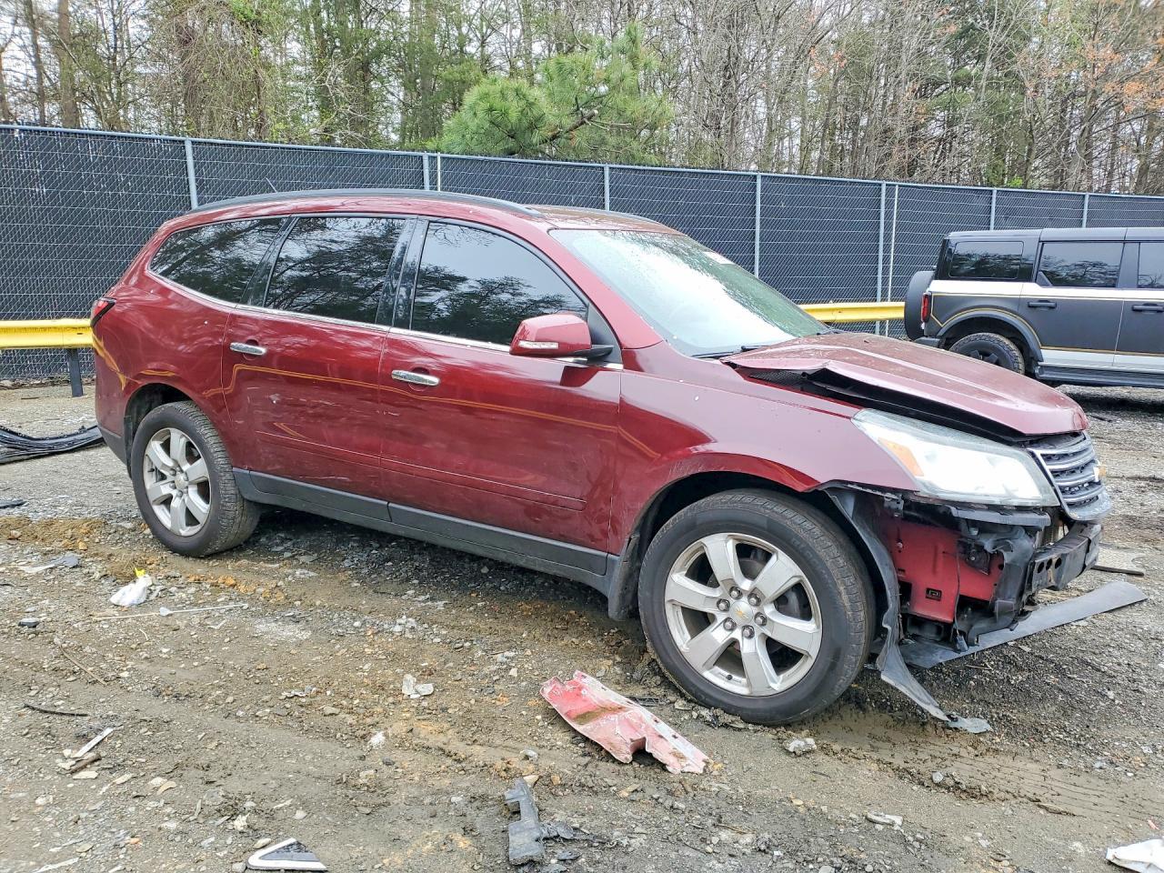 2016 Chevrolet Traverse Lt - zdjęcie 4
