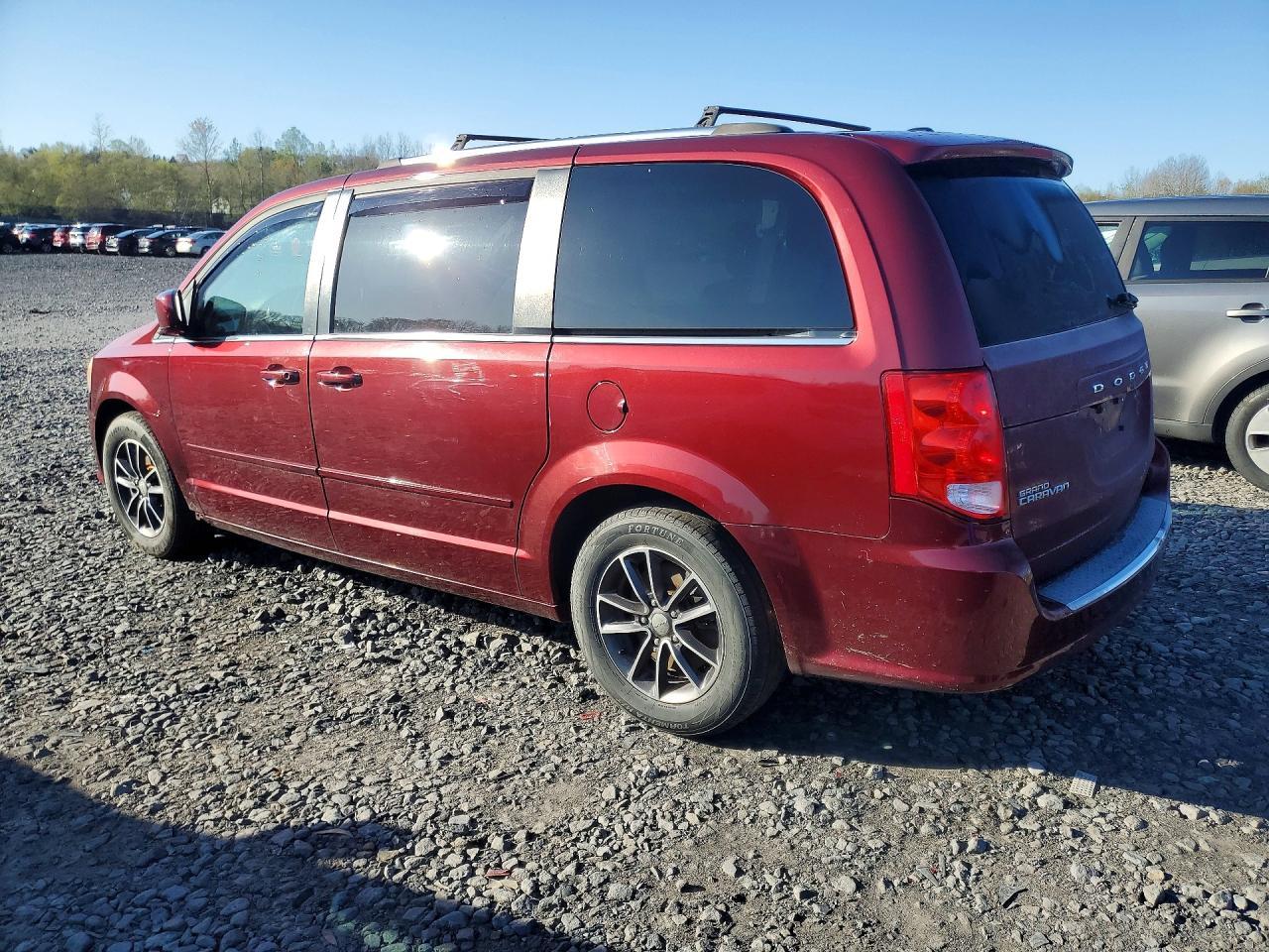 2017 Dodge Grand Caravan Sxt - zdjęcie 2