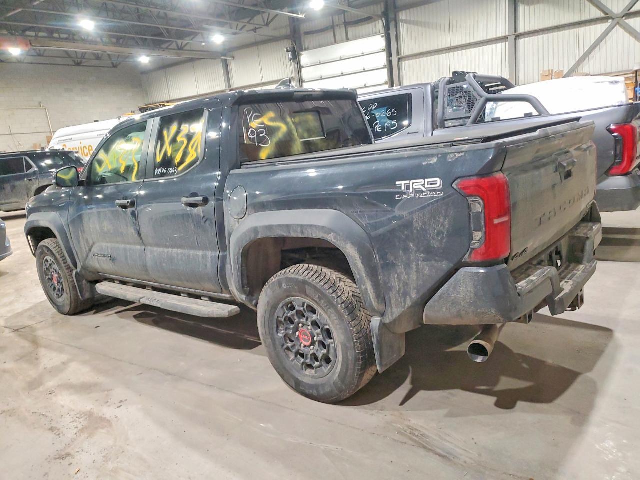 2024 Toyota Tacoma Trd Sport Hv - zdjęcie 2