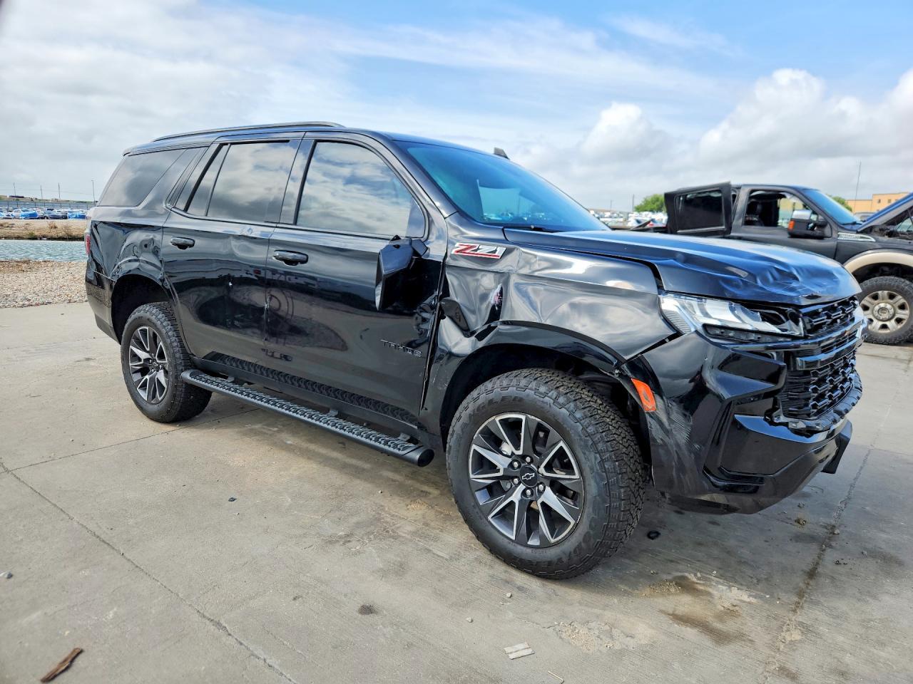 2021 Chevrolet Tahoe K1500 Z71 - zdjęcie 4