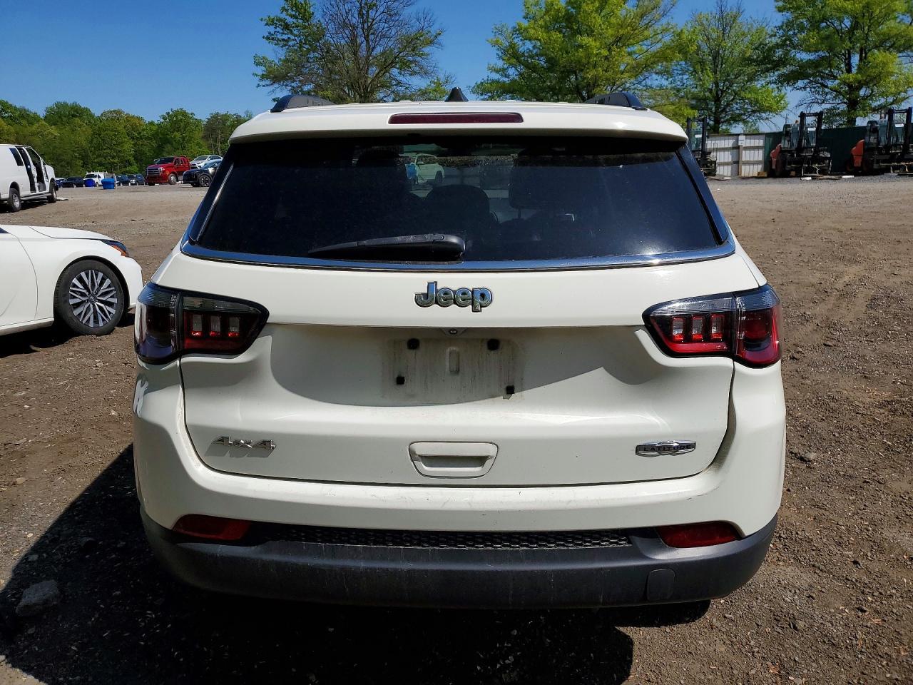 2021 Jeep Compass Latitude - zdjęcie 6