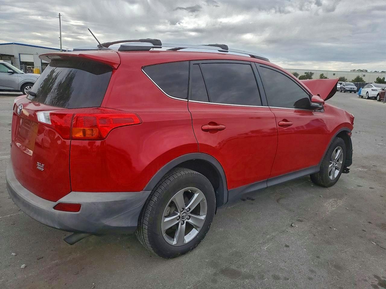2015 Toyota Rav4 Xle - zdjęcie 3