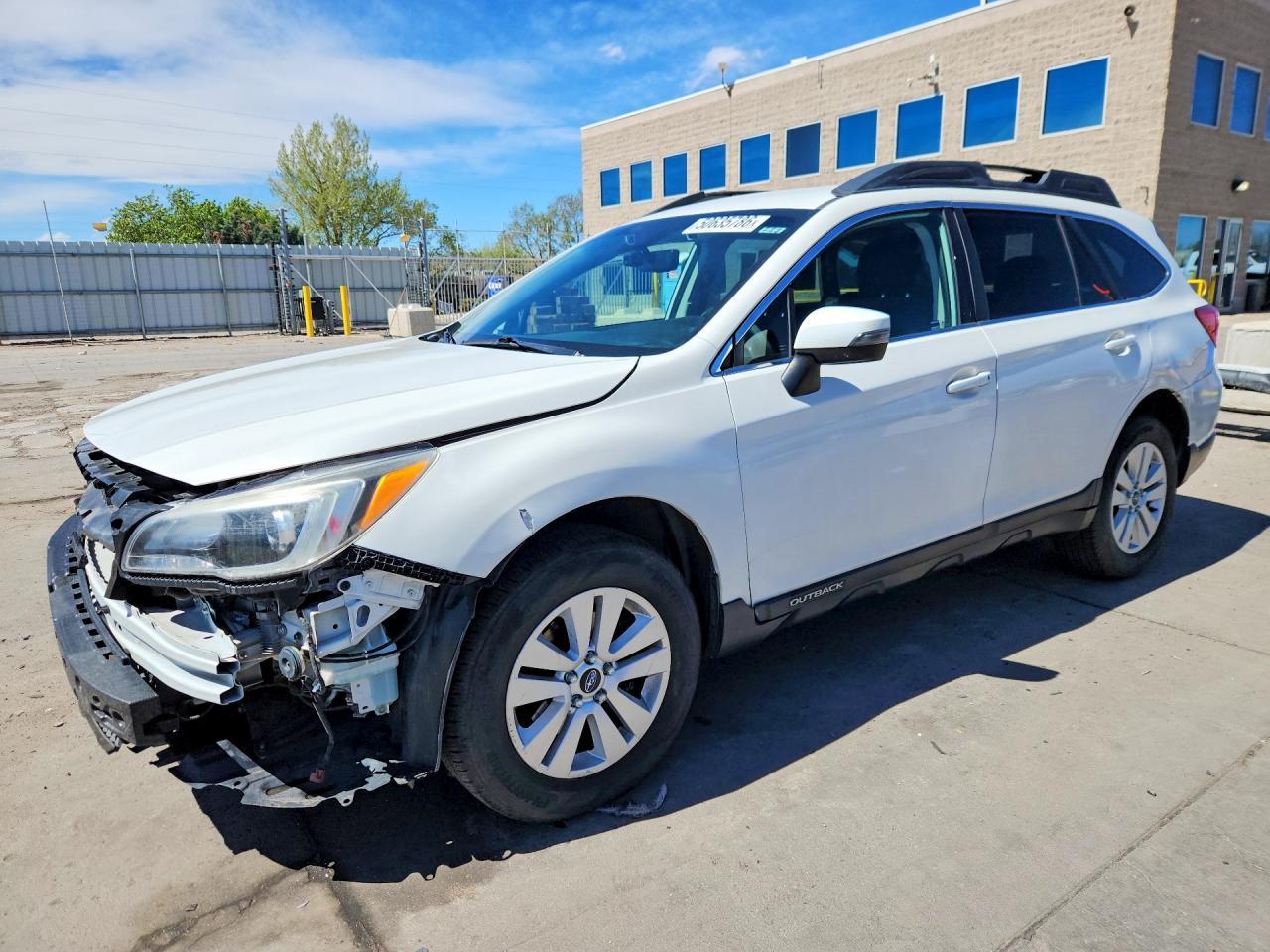2017 Subaru Outback 2.5I Premium - zdjęcie główne