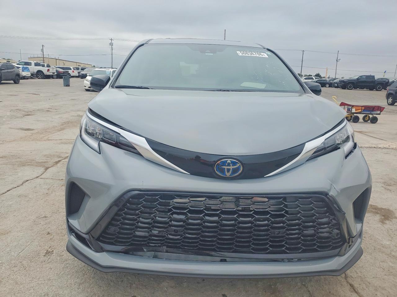 2024 Toyota Sienna Xse - zdjęcie 5