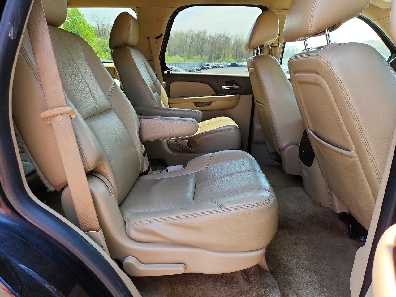 2013 Chevrolet Tahoe K1500 Lt - zdjęcie 11