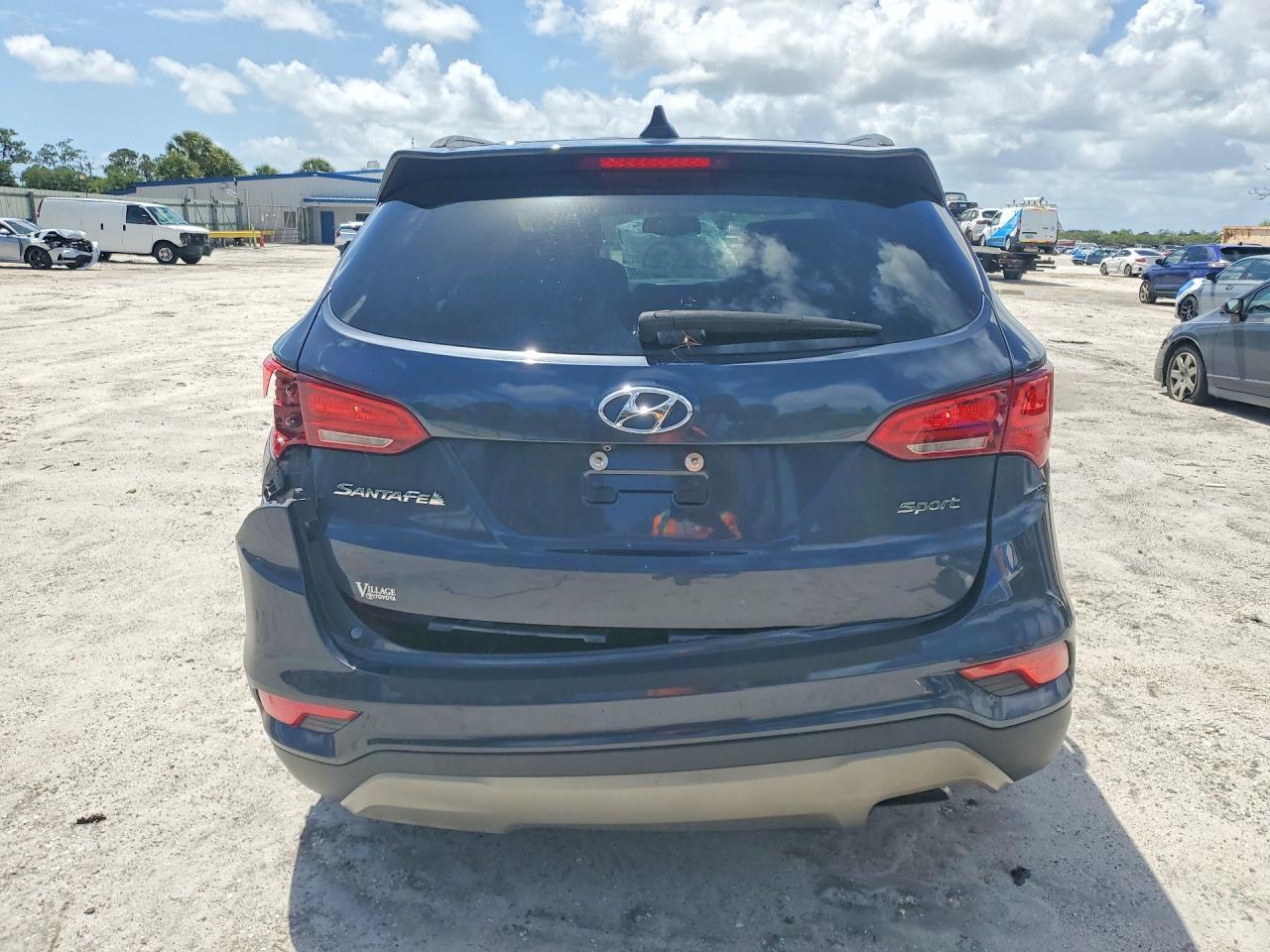 2017 Hyundai Santa Fe Sport 2.4L - zdjęcie 6
