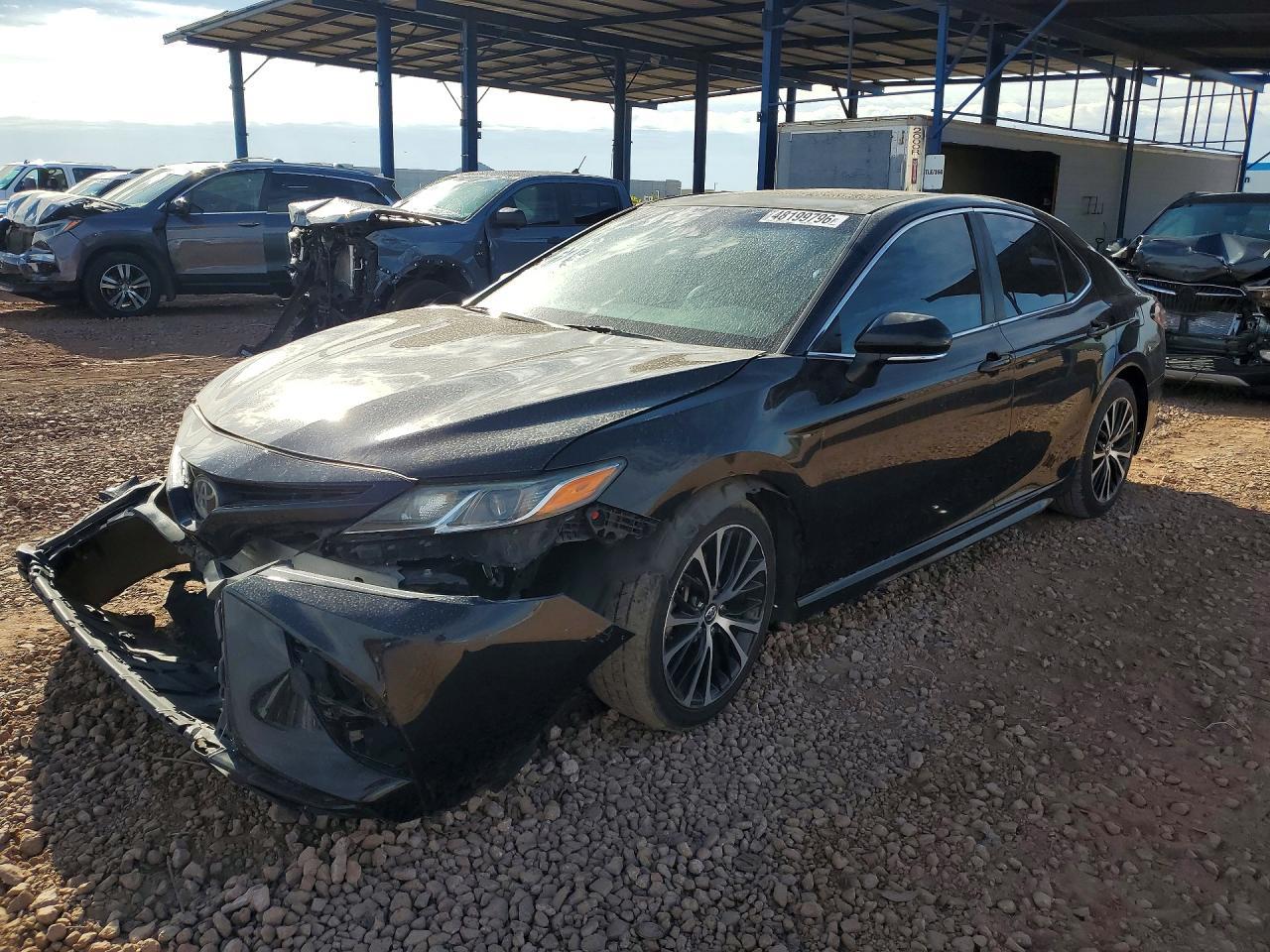 2018 Toyota Camry Se - zdjęcie główne