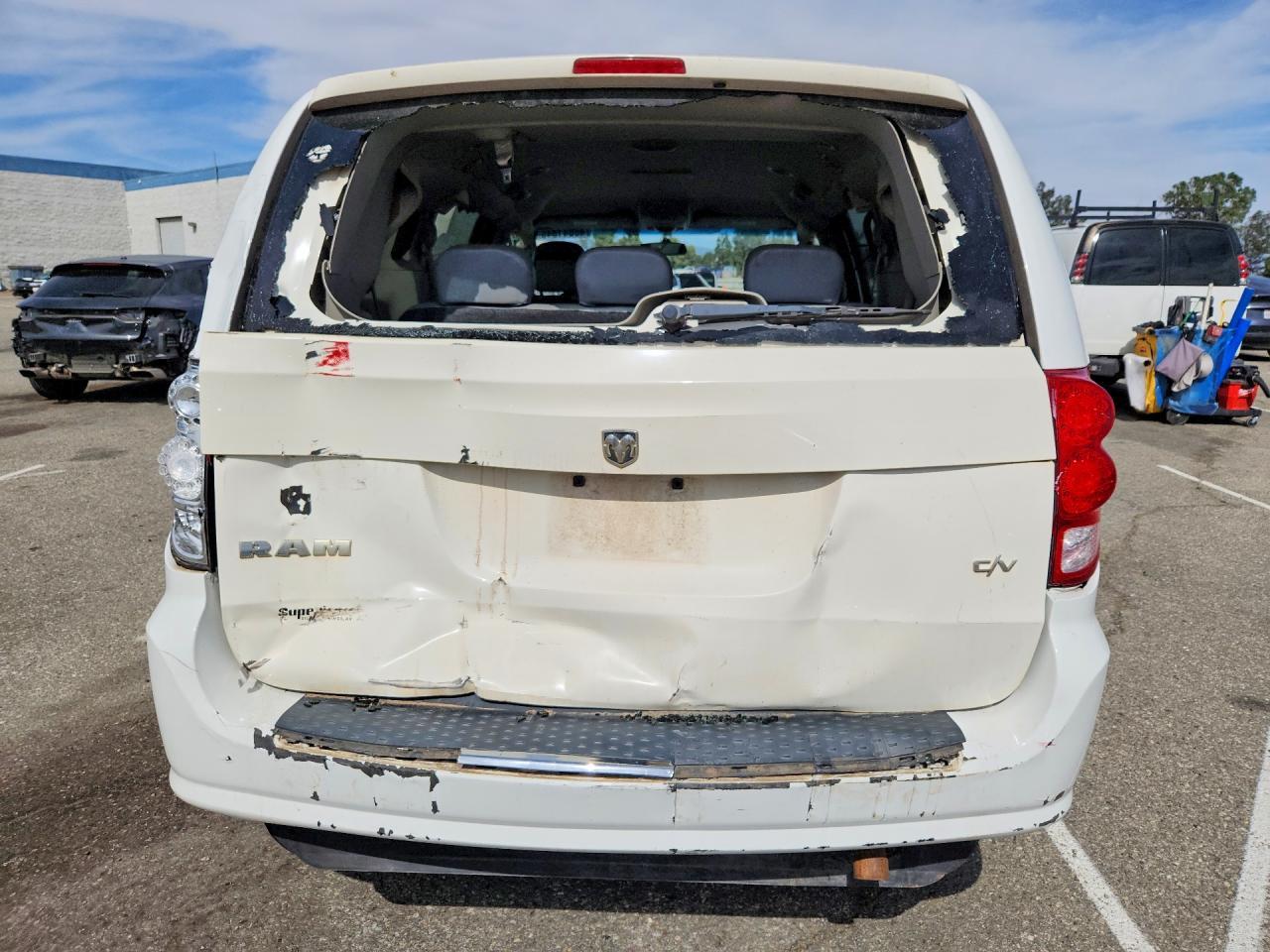 2017 Dodge Grand Caravan - zdjęcie 6