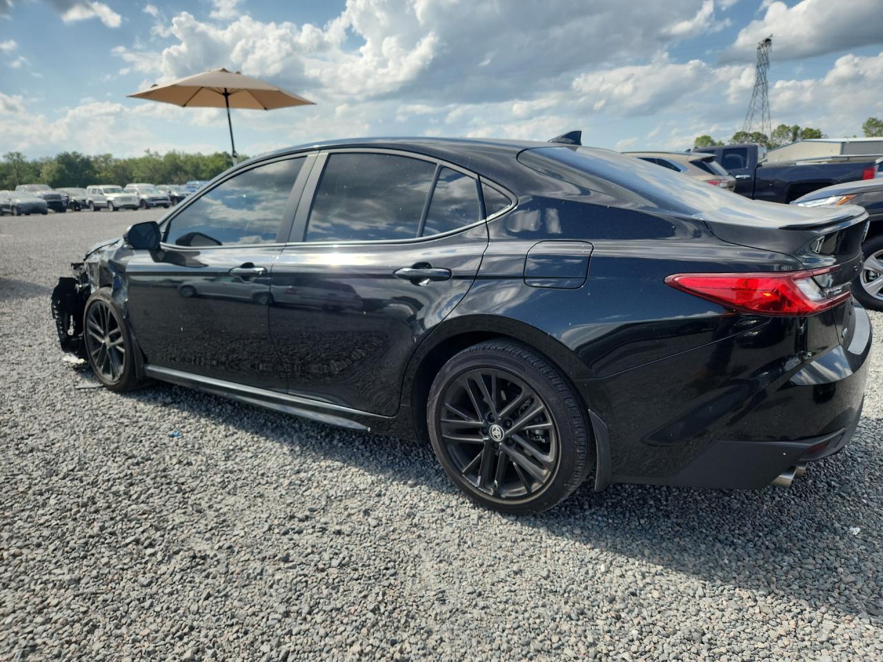 2025 Toyota Camry Se - zdjęcie 2
