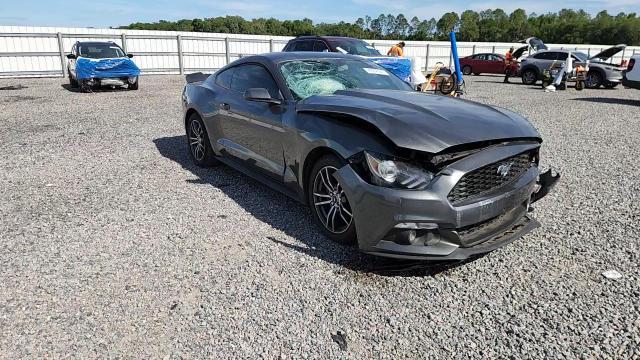 2016 Ford Mustang - zdjęcie 25