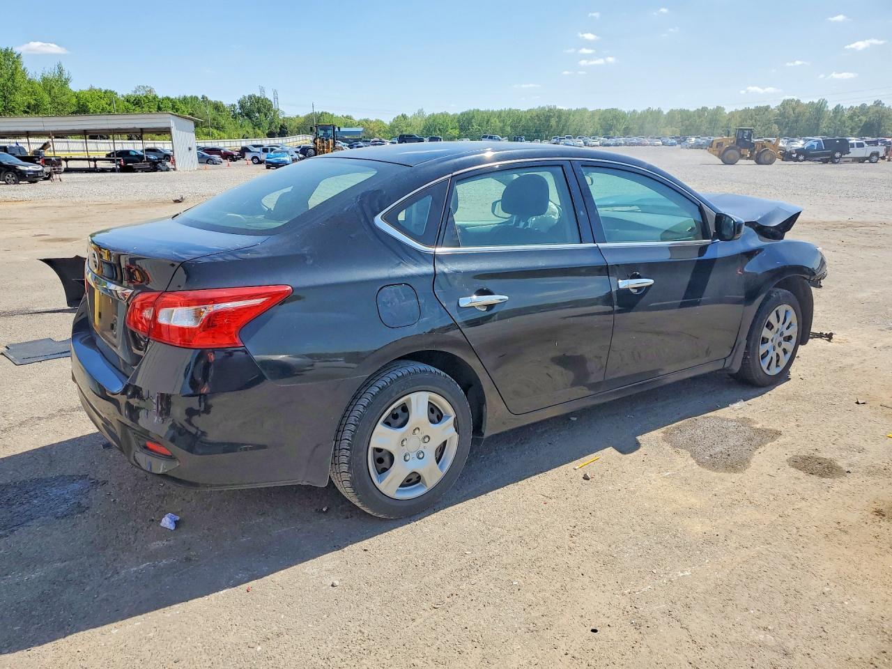 2019 Nissan Sentra S - zdjęcie 3