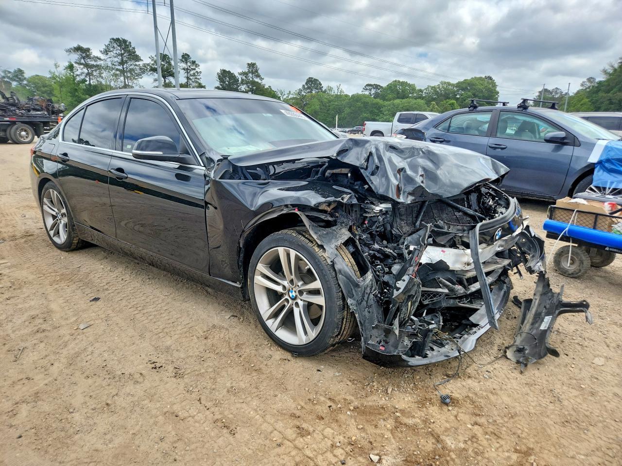 2018 BMW 330 I - zdjęcie 4