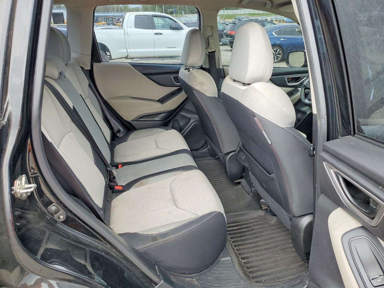 2019 Subaru Forester - zdjęcie 11