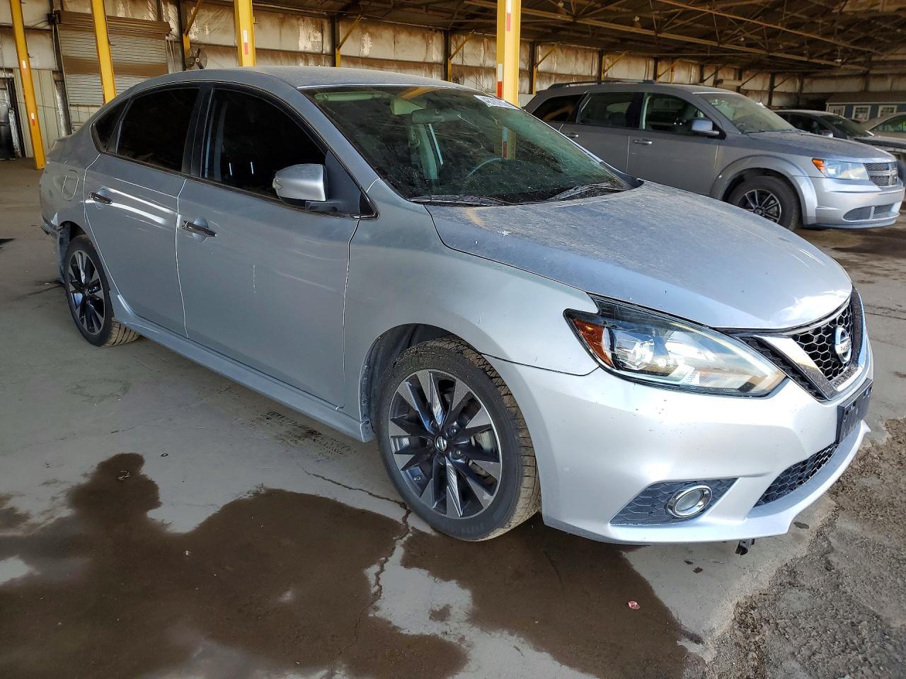 2016 Nissan Sentra Sr - zdjęcie 4