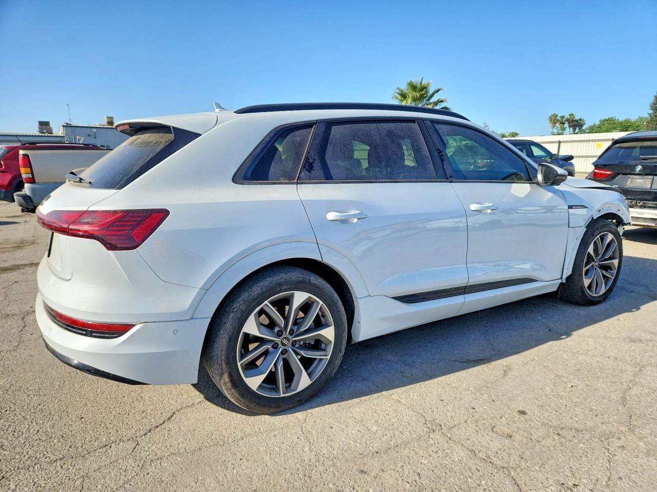 2021 Audi E-Tron Premium Plus - zdjęcie 3