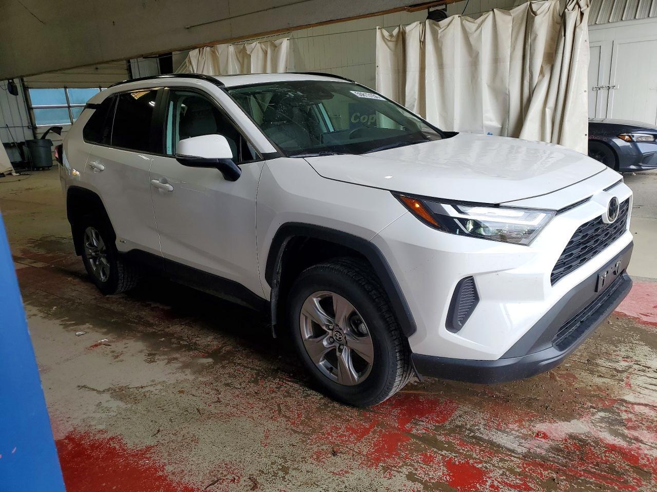 2025 Toyota Rav4 Hybrid Xle - zdjęcie 4