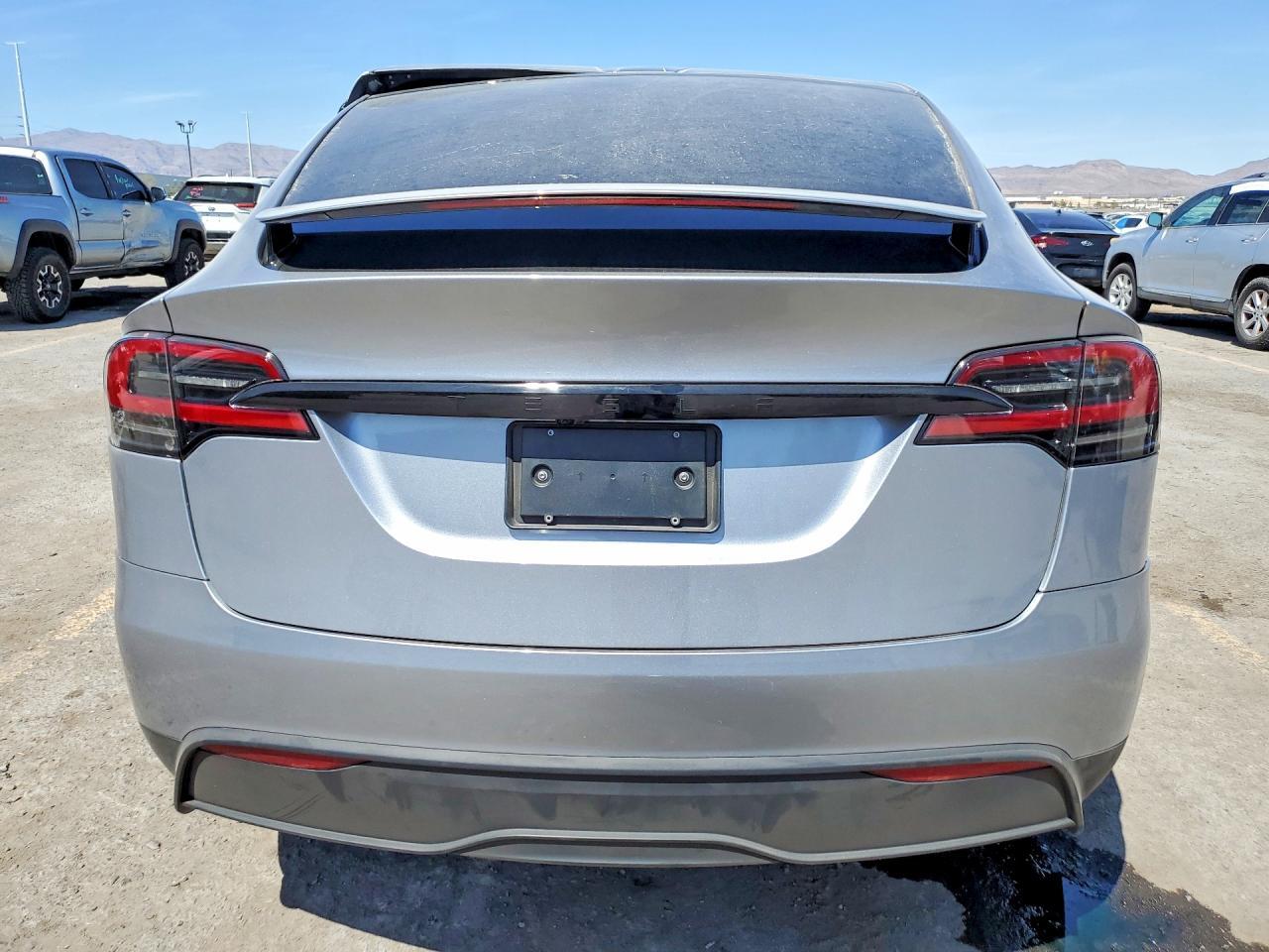 2026 Tesla Model X - zdjęcie 6