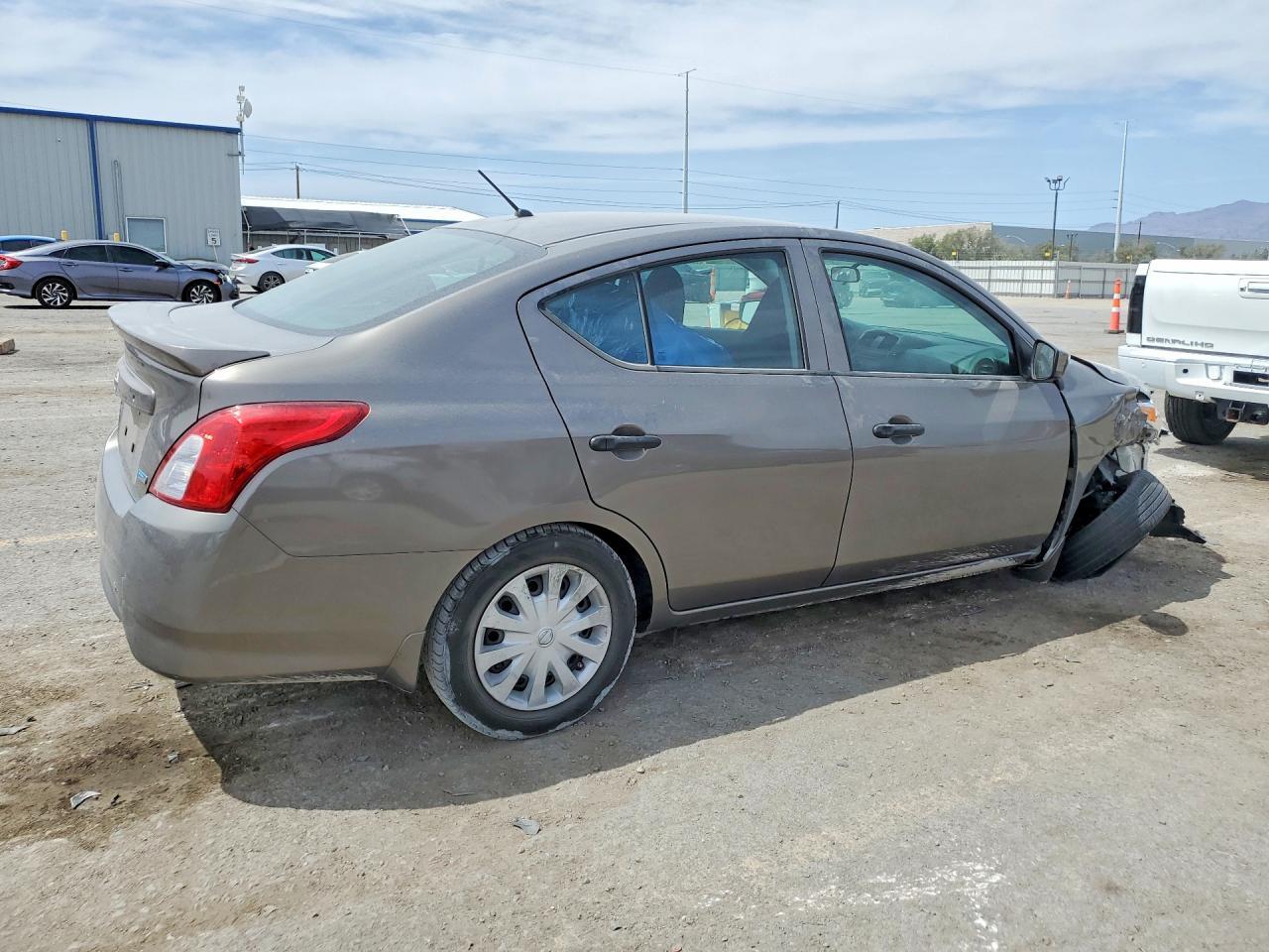 2016 Nissan Versa 1.6 S Plus - zdjęcie 3