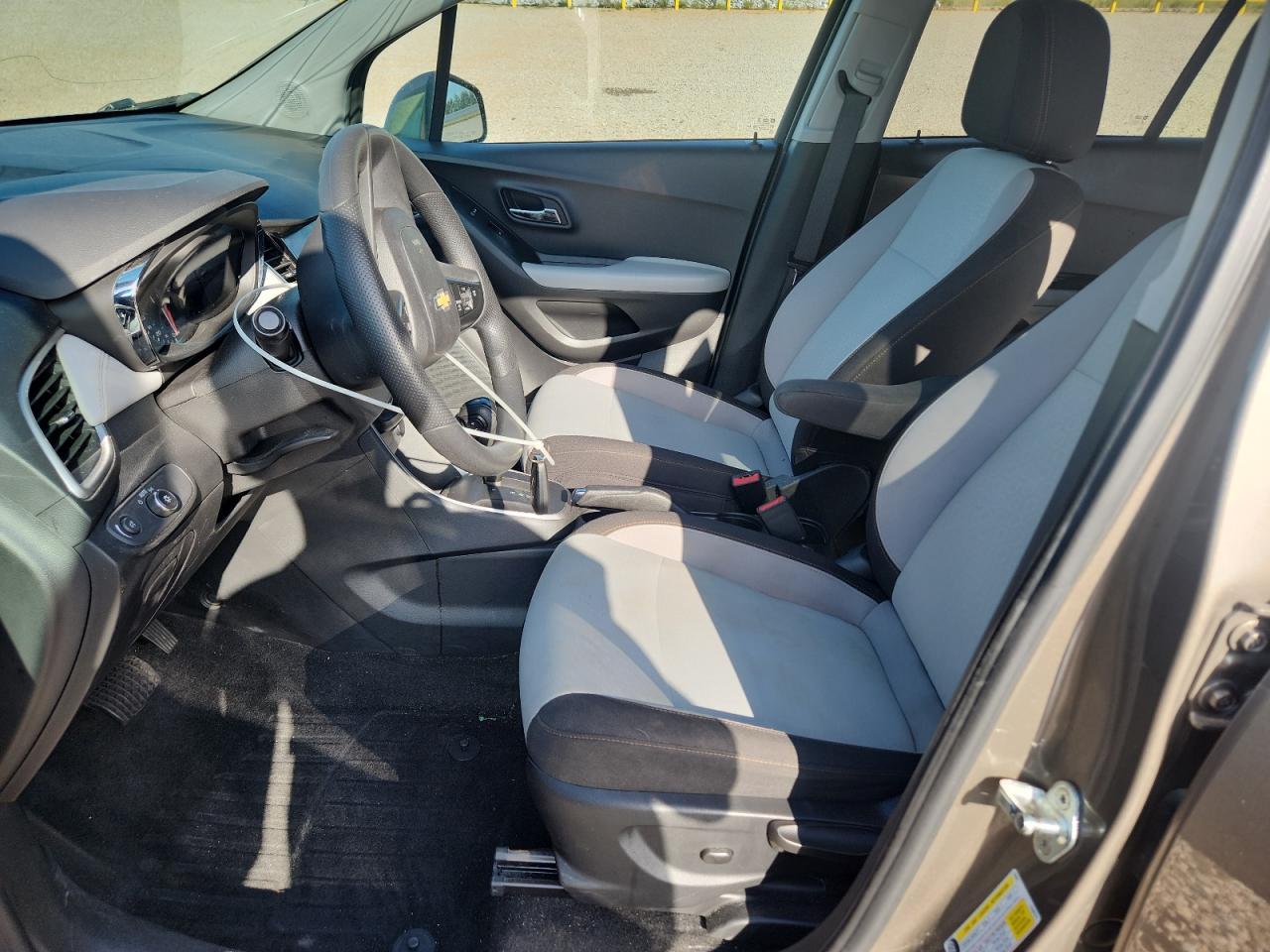 2022 Chevrolet Trax Ls - zdjęcie 7