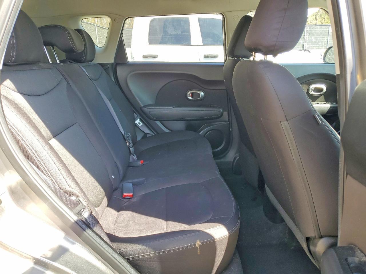 2016 Kia Soul - zdjęcie 10