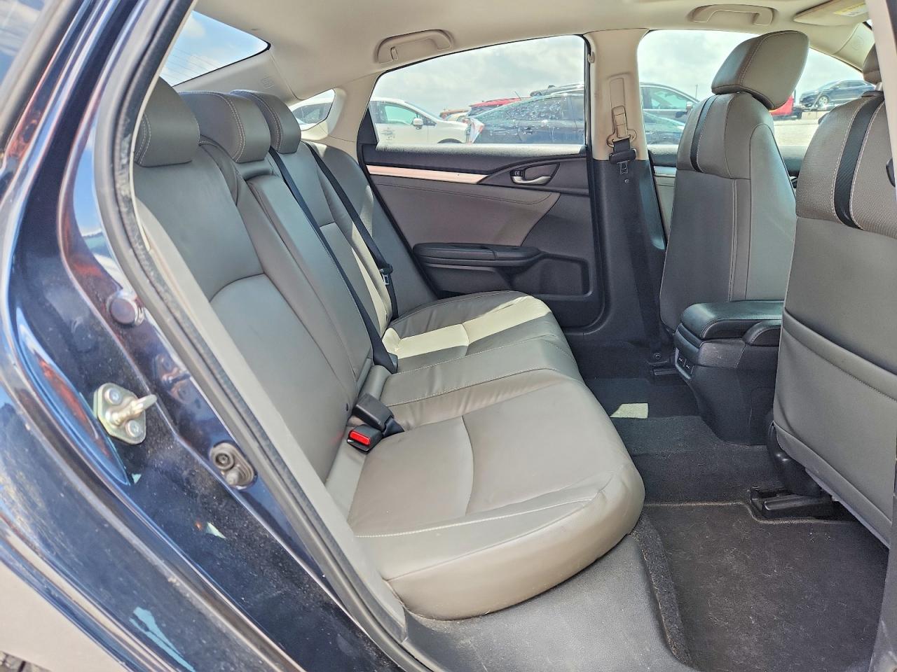 2016 Honda Civic Touring - zdjęcie 10