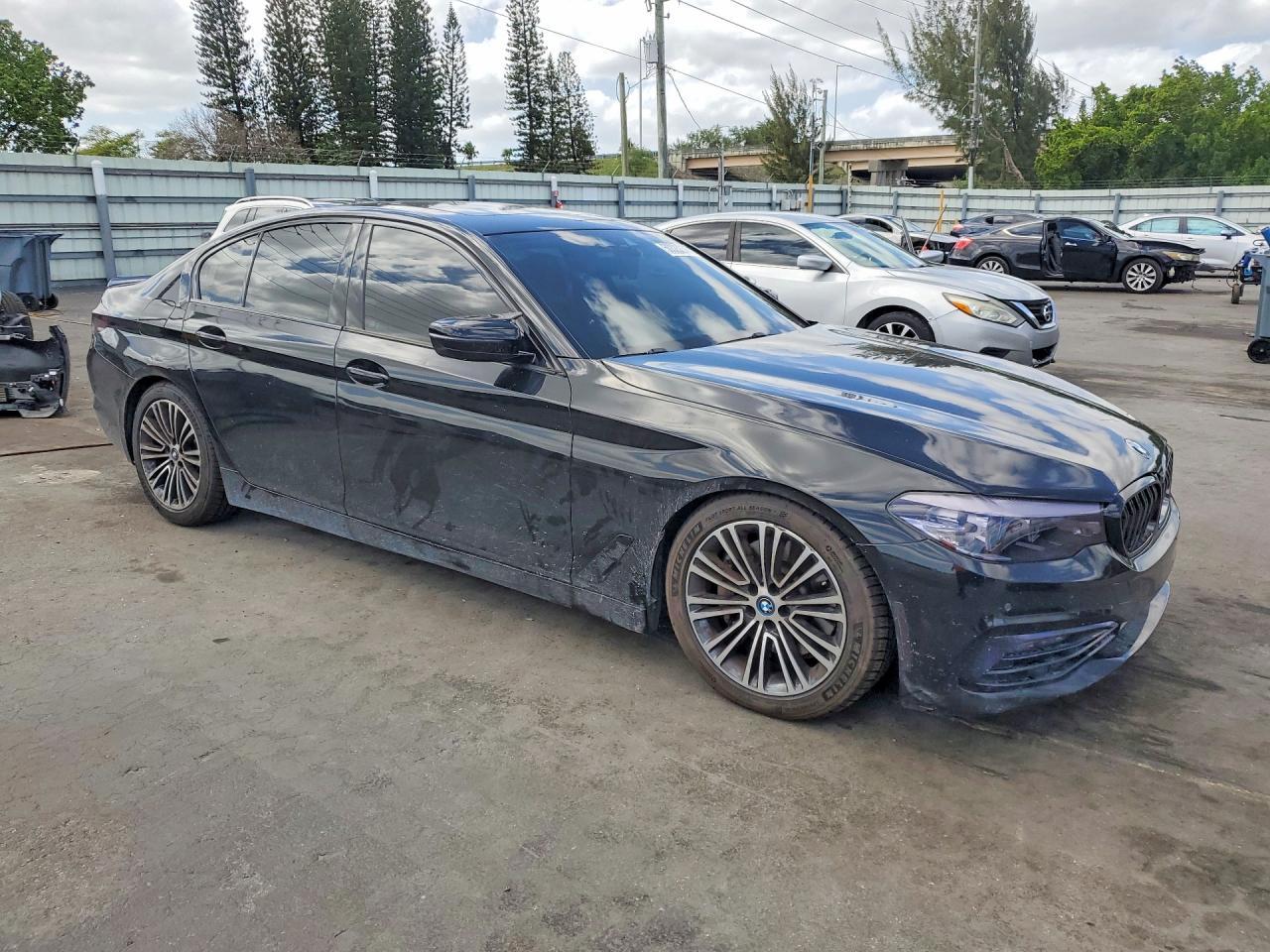 2018 BMW Seria 5 530e - zdjęcie 4