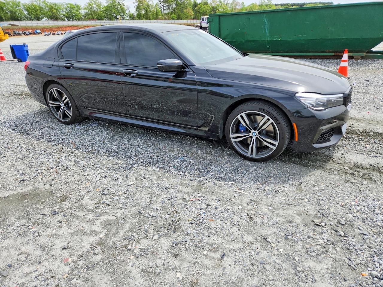2019 BMW 740 I - zdjęcie 4
