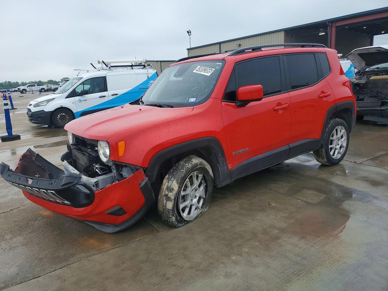 2021 Jeep Renegade Latitude - zdjęcie główne