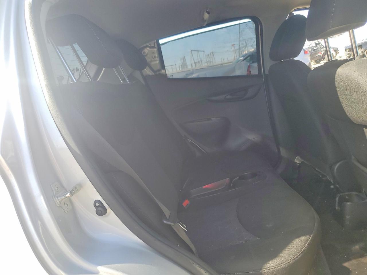 2021 Chevrolet Spark 1Lt - zdjęcie 19