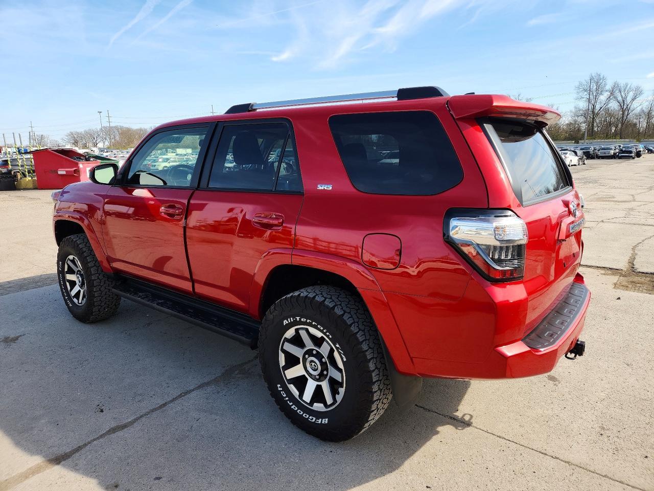2024 Toyota 4Runner Sr5 - zdjęcie 2