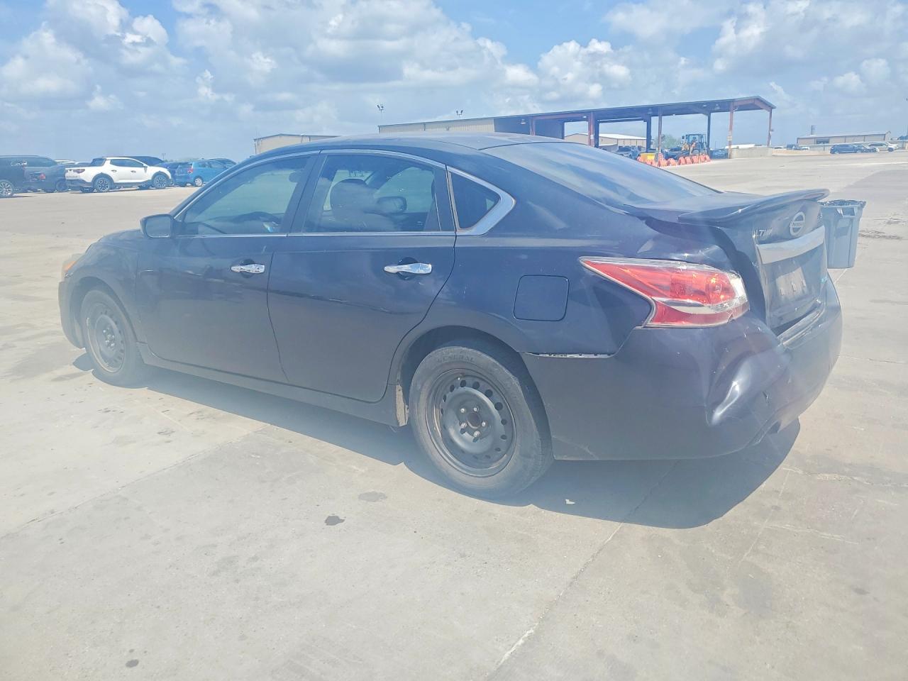 2014 Nissan Altima 2.5 S - zdjęcie 2