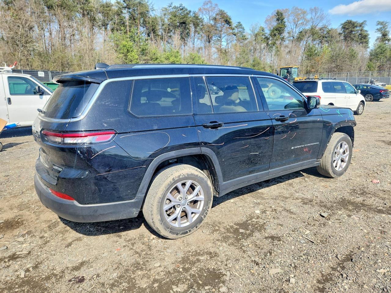 2022 Jeep Grand Cherokee - zdjęcie 3