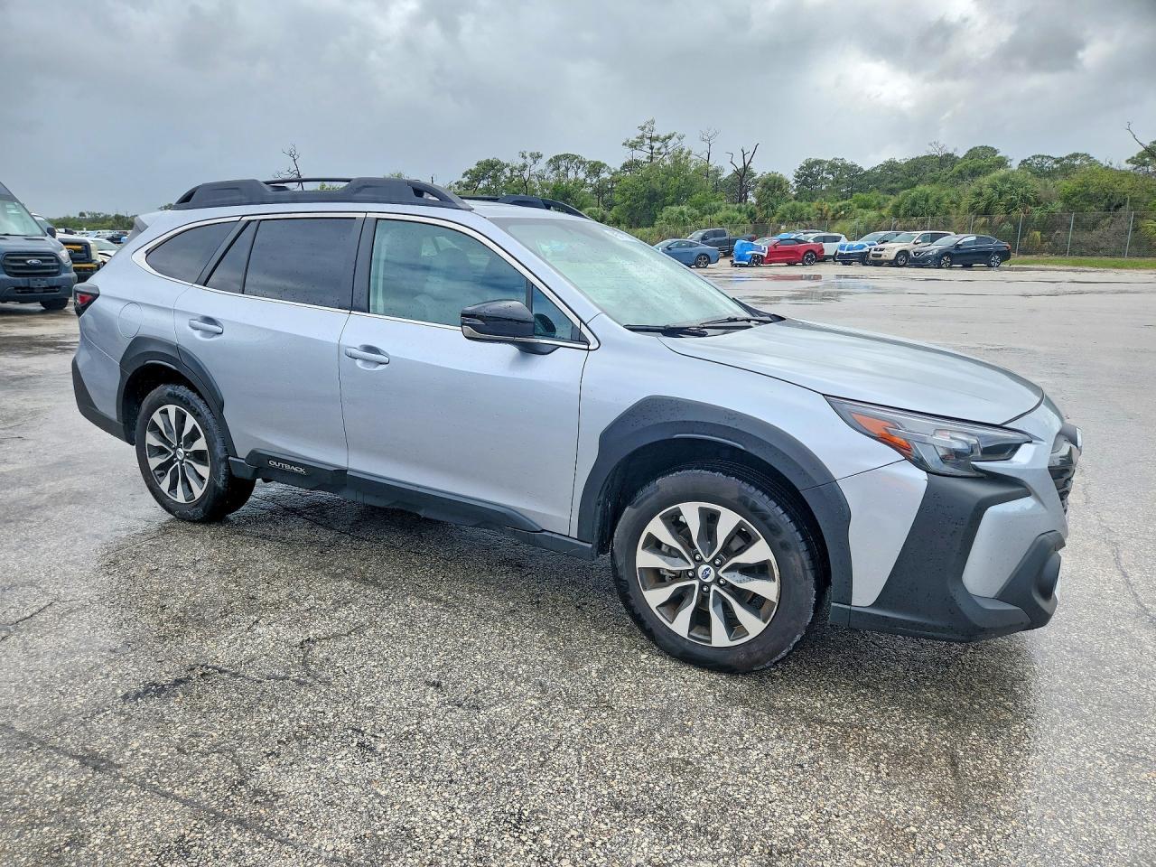 2025 Subaru Outback Limited - zdjęcie 4
