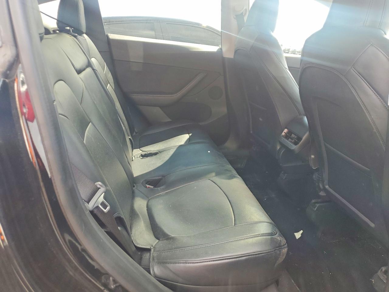 2020 Tesla Model Y - zdjęcie 10