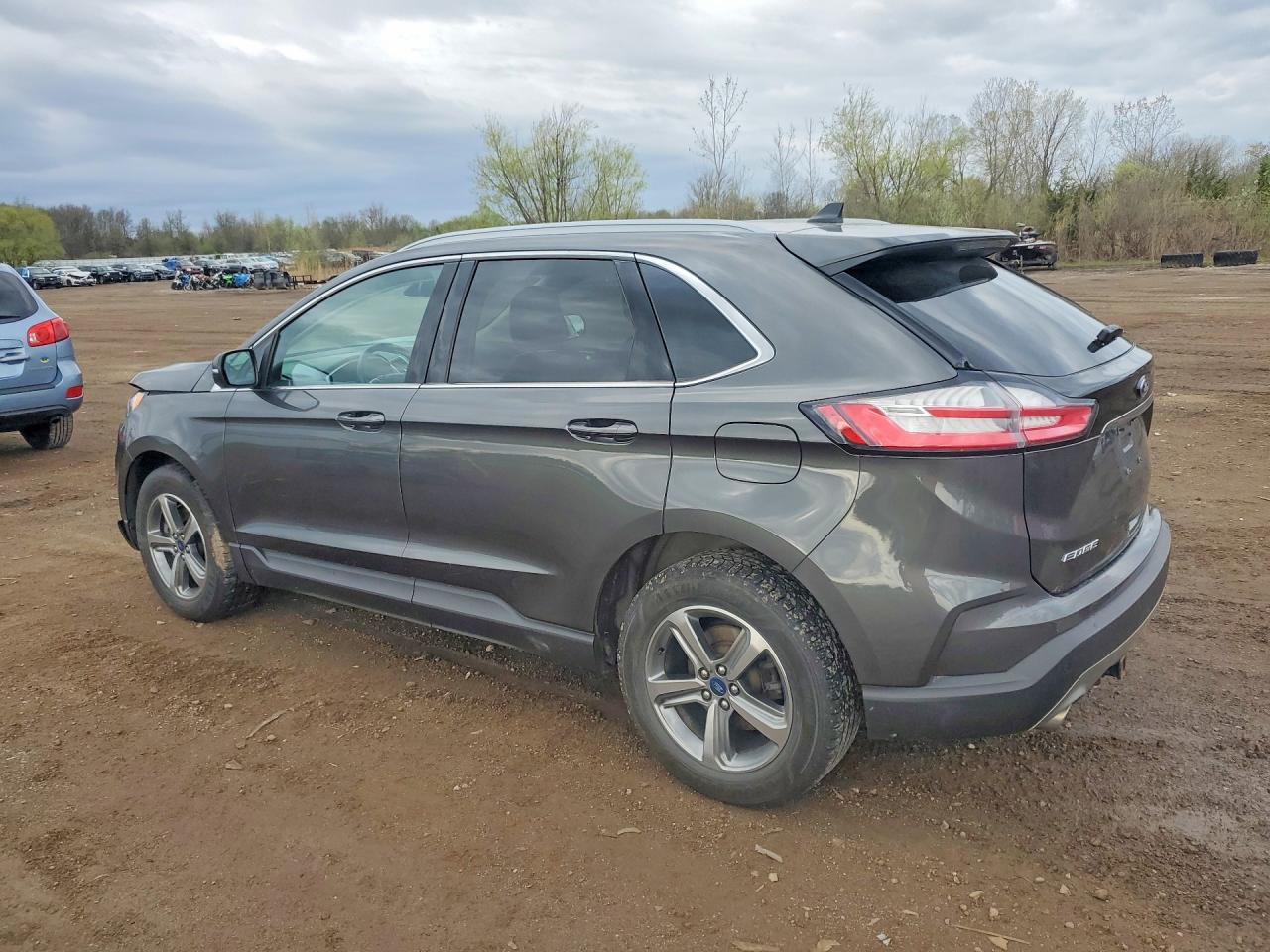 2020 Ford Edge Sel - zdjęcie 2