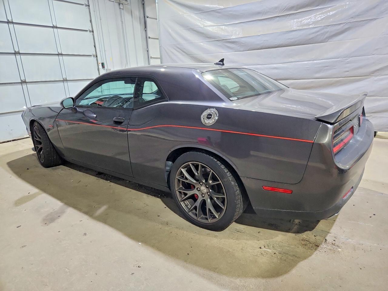 2016 Dodge Challenger Srt 392 - zdjęcie 2