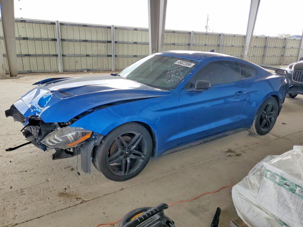 2021 Ford Mustang - zdjęcie główne